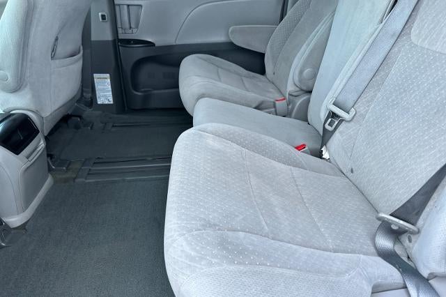 2015 Toyota Sienna LE AAS