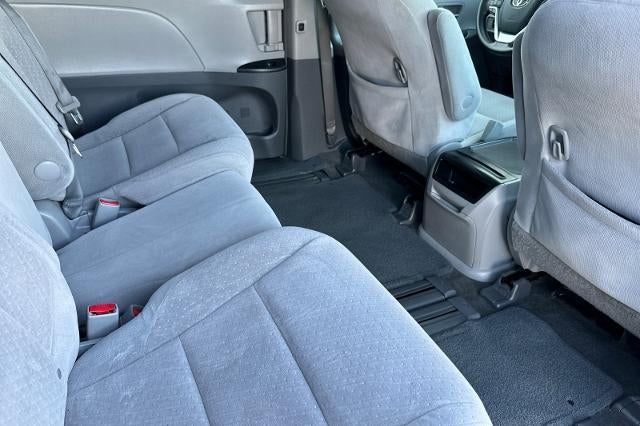 2015 Toyota Sienna LE AAS