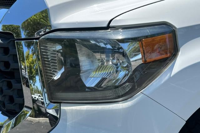 2018 Toyota Tundra SR5 5.7L V8