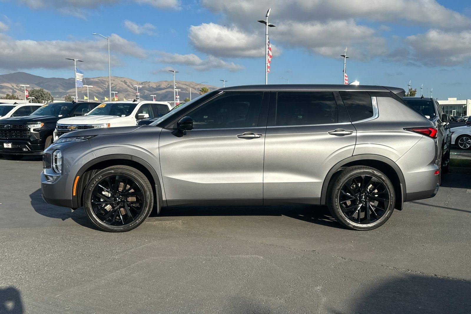 2023 Mitsubishi Outlander SEL Black Edition 2WD