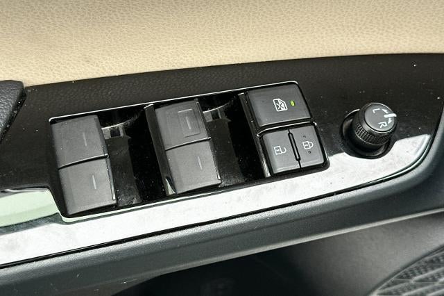 2020 Toyota Prius LE AWD-e