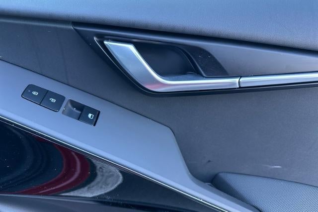 2023 Kia Niro EV Wind