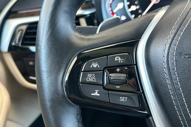 2017 BMW 530i 530i