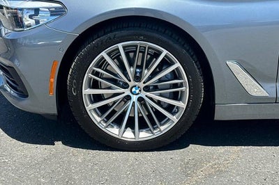 2017 BMW 530i 530i